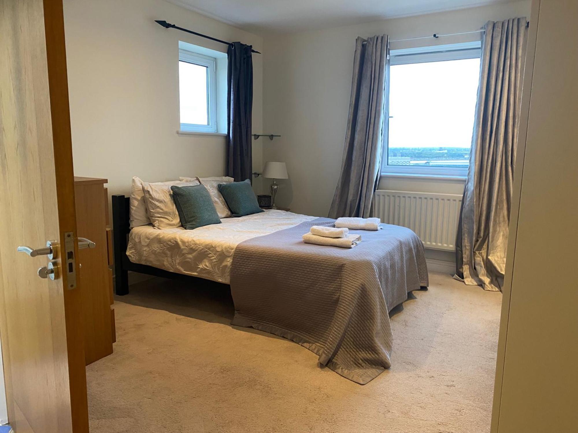 Appartamento 2 Bed Parking Balcony River View *